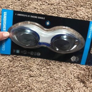 Speedo mirrored goggles